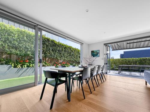 Orakei Oasis l Quality 3 Bed House inc Views in 奧拉基