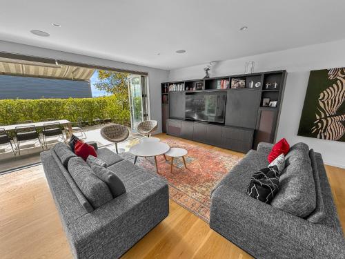 Orakei Oasis l Quality 3 Bed House inc Views, Auckland (zdjęcie 2)