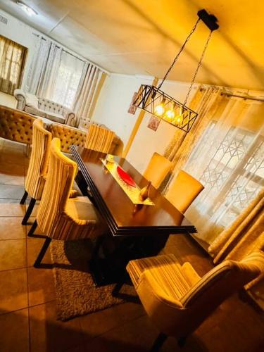 Grey shade Grey shade