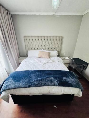 Grey shade Grey shade