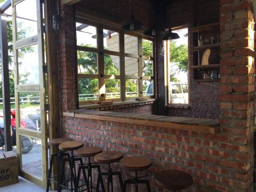 Facilities, DongHe Hostel & Surf Shop in Taitung