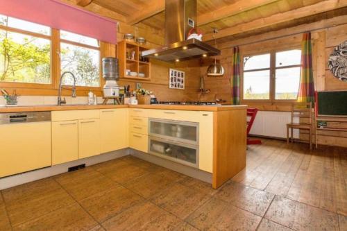 Holzvilla Nähe Krakau (Holzvilla Nahe Krakau) in 克日茲華克茲卡