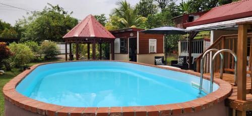 Zwembad, Vacances Antilles in La Trinite