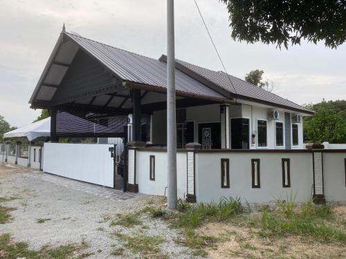 Exterior view, Homestay Mak Arah 2 MU5L1M shj in Binjai