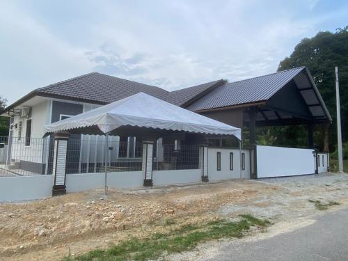 Exterior view, Homestay Mak Arah 2 MU5L1M shj in Binjai