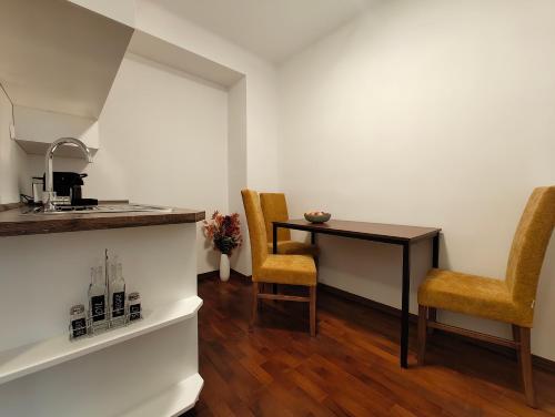 Old Town Residence by Little King - image 6