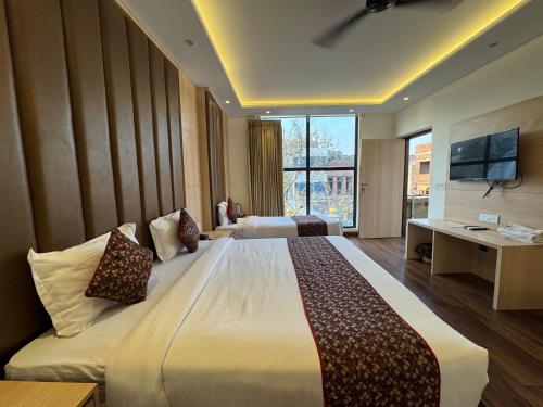 room detail thumbnail 0