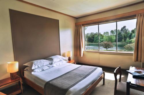 Hotel Naguilan – Valdivia, IA