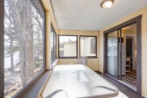 Waterfront 2 bedroom at squam (Suite 11) - image 7