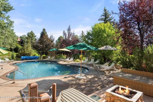 35 Lower Woodbridge Rd Z196 (203090-2371) Condo - image 6