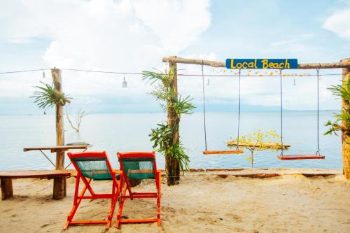 โลคัล บีช ฟูก๊วก (Local Beach Phu Quoc) in ไบ เทิม