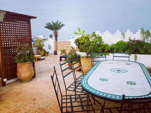Darmimouna, Asilah (foto 9)