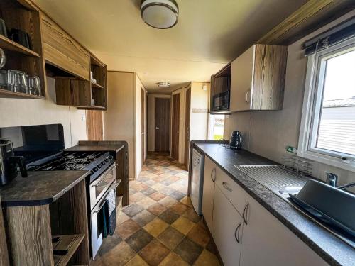 Brilliant 8 Berth Caravan At Reighton Sands Holiday Park, Haven Ref 61053Rc Brilliant 8 Berth Caravan At Reighton Sands Holiday Park, Haven Ref 61053Rc