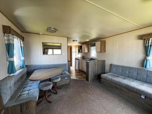 Brilliant 8 Berth Caravan At Reighton Sands Holiday Park, Haven Ref 61053Rc Brilliant 8 Berth Caravan At Reighton Sands Holiday Park, Haven Ref 61053Rc