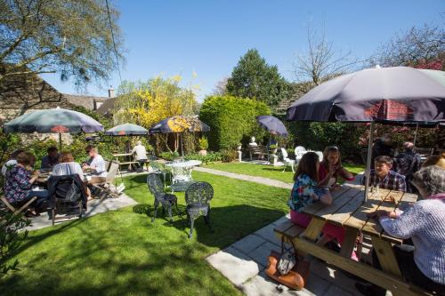 สวน, ดิ แองเจิล แอท เบอร์ฟอร์ด (The Angel at Burford) in เบอร์ฟอร์ด