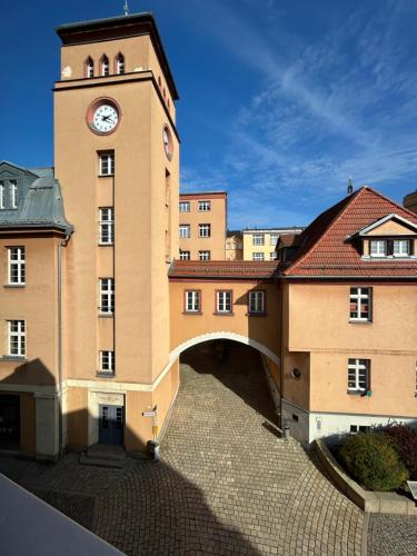 Kilátás, Stadtflair am Portikus in Lichtenstein