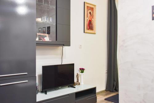 Tsar Simeon 65 Studio (With Parking space) 3