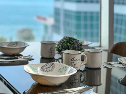 Maritime Suites Duplex in Karpal Singh with Netflix & Free WiFi