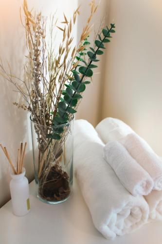 Stylish 11th-Floor Sea View Stay Stylish 11th-Floor Sea View Stay