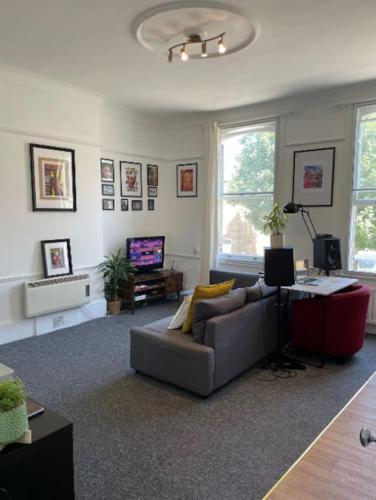 Modern 1 bedroom flat in Hackney