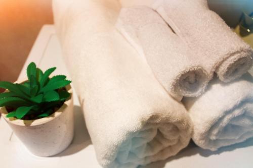 Stylish 11th-Floor Sea View Stay Stylish 11th-Floor Sea View Stay