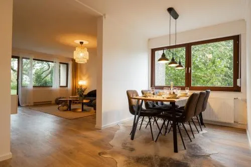 Apartment Forest Oasis with Terrace & Fast Access to Frankfurt City Center and Nature in Eichwäldchen, Deutschland