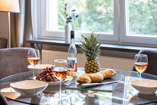 have-a-nice-Stay - U-Bahn nach Hamburg 150m- Bäcker & Restaurants 200m - Lidl 800m - Zentrum 1,5km have-a-nice-Stay - U-Bahn nach Hamburg 150m- Bäcker & Restaurants 200m - Lidl 800m - Zentrum 1,5km