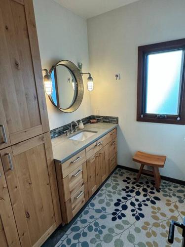 Kupaonica, Mayor's Lake and Ski Suite in Sandpoint (ID)