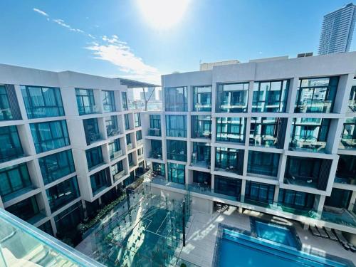 Premium 1BHK Apt In Signature living, JVC! Pool view, Dubai (foto 5)