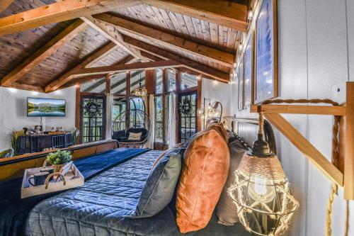 Cliff Haven in Townsend, USA