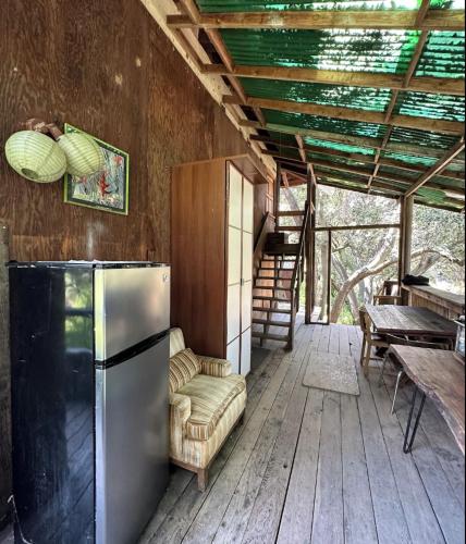 Japanese Tea House with Private Mountain Trails and Creek