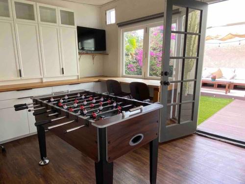 Modern Bungalow - Entire Home - Excellent Location in San Diego, USA