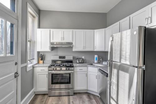 Beautiful Rehabbed Unit in Shaw Community 4228a in Tower Grove, USA