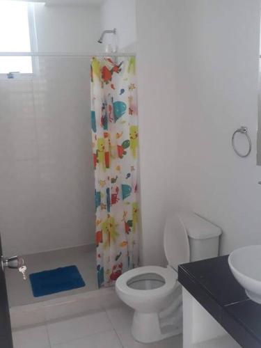 Hermoso conjunto residencial con piscina