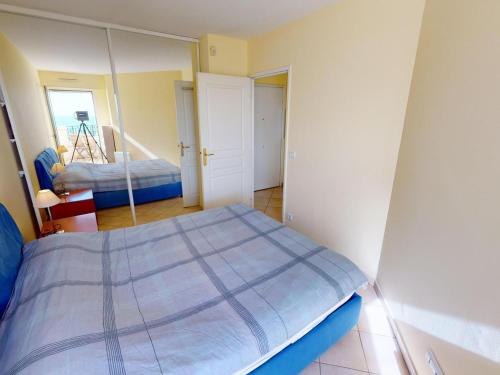 Apartment image 10