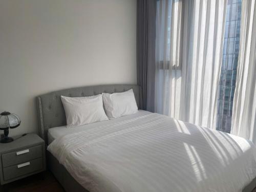 Two-Bedroom Apartment with Balcony image 4