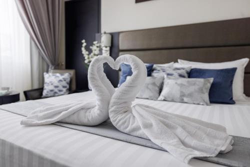 Deluxe Double or Twin Room room in The Royal Riviera Hotel Doha