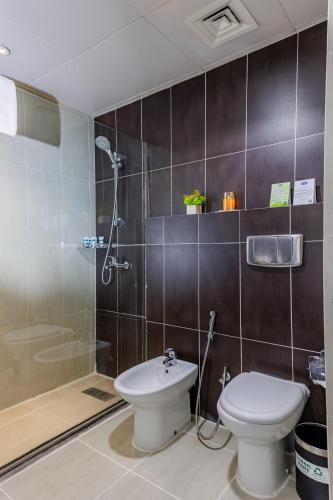 Executive Suite image 9