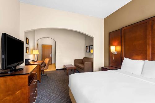 Comfort Suites - Vincennes - image 6