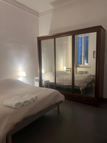 Spacieux appartement T4 avec cours privée, Marseille (photo 5)