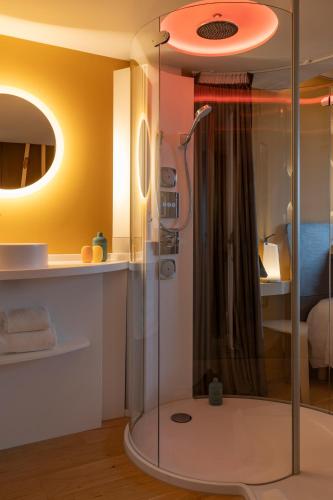 Nomad Hotel Dijon - image 4