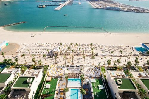 FIVE Palm 4BR Beach Access & Private Pool, Dubai (photo 5)