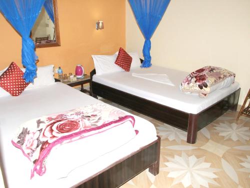 Hotel Rhino Land-Sauraha Family Home in 奇特旺