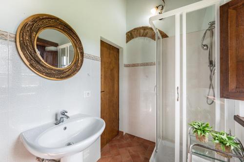 حمام, Casale Cinque Valli 8 in Centoia I