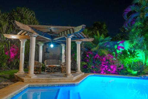 Villa Tucanes 5BR Private Pool Prime