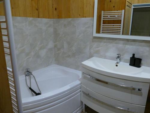 Gite 4 personnes dans un domaine équestre Gite 4 personnes dans un domaine équestre