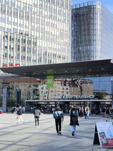 FAVORIT-ROOMS , direkt Metro connection U1 to Centralstation-Airport and City-Center, Vienne (photo 4)