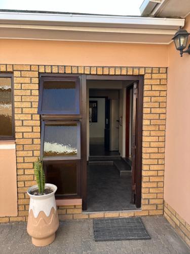 36 Schwester Frieda Vineta Self Catering Flat - Swakopmund