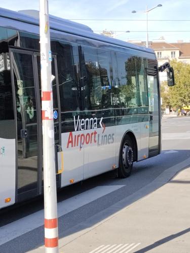 FAVORIT-ROOMS , direkt Metro connection U1 to Centralstation-Airport and City-Center, Vienne (photo 9)