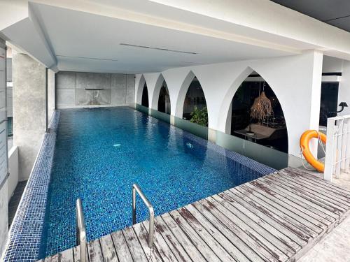 Swimming pool, Akmani Hotel in Thamrin